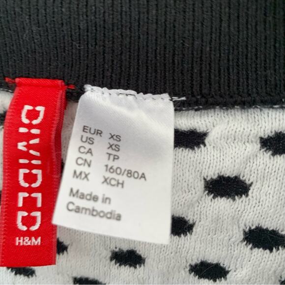 Divided Polka Dot Zip Down Sweater - Picture 6 of 10